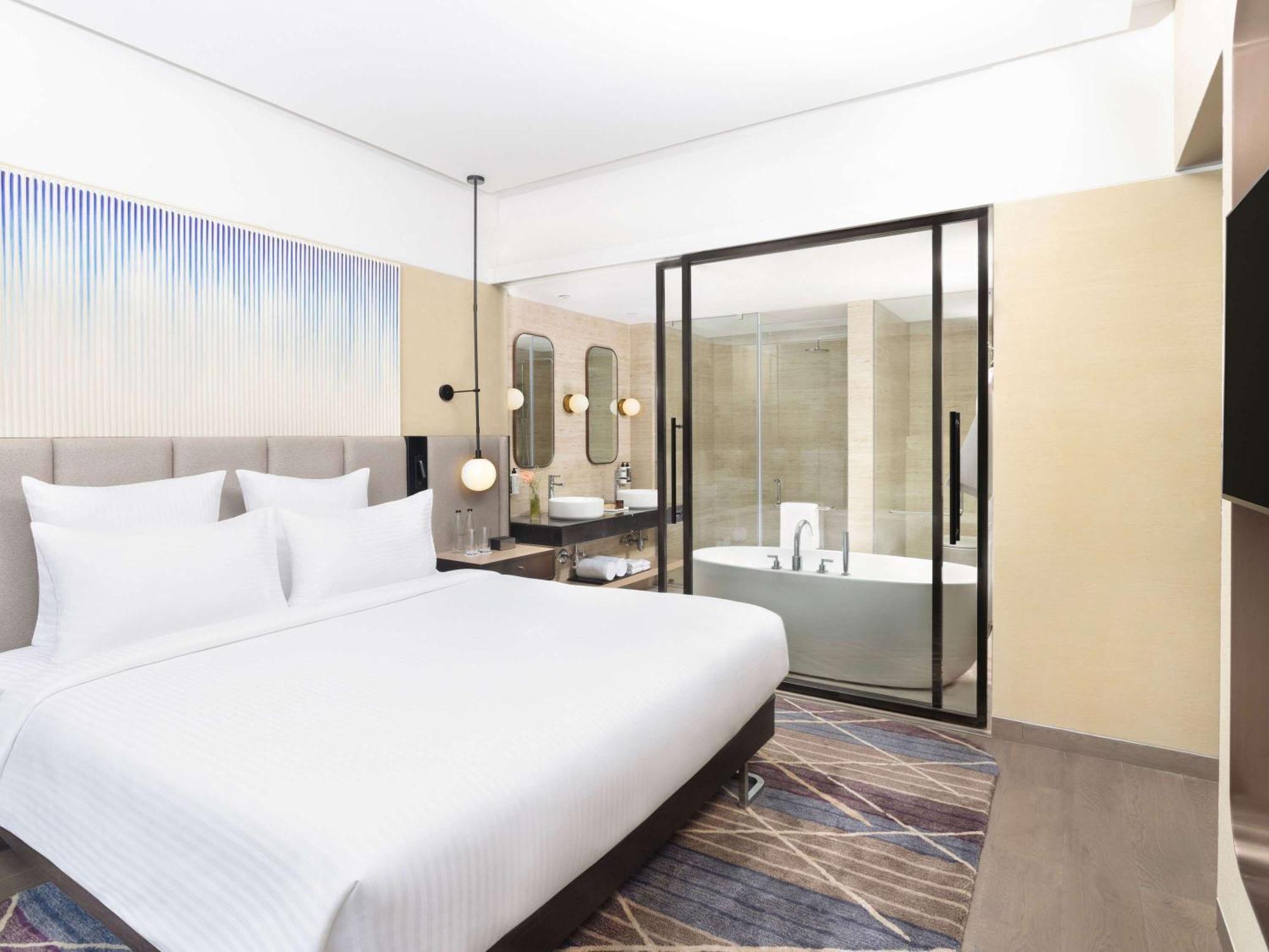 Novotel New Delhi City Centre ภายนอก รูปภาพ