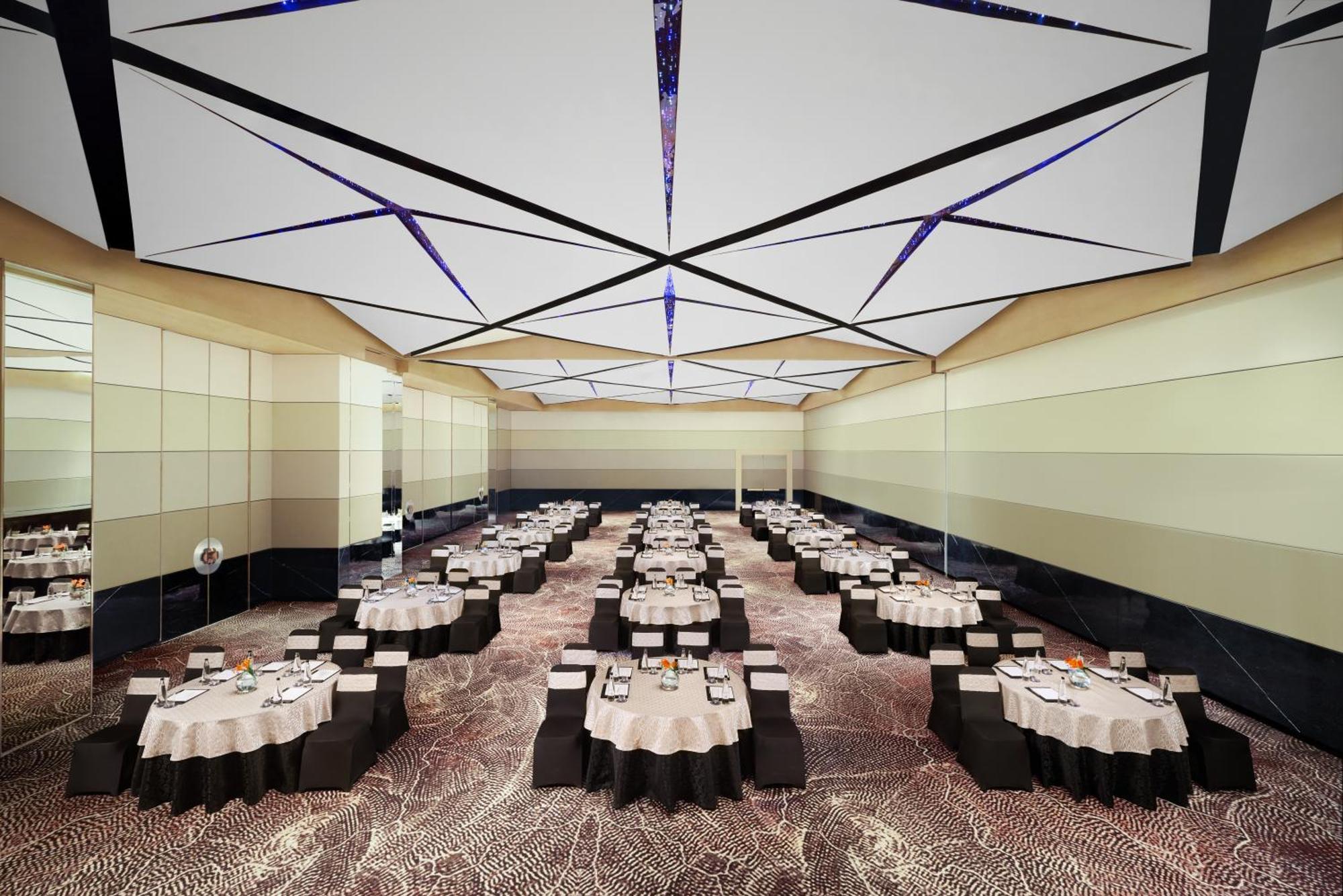 Novotel New Delhi City Centre ภายนอก รูปภาพ