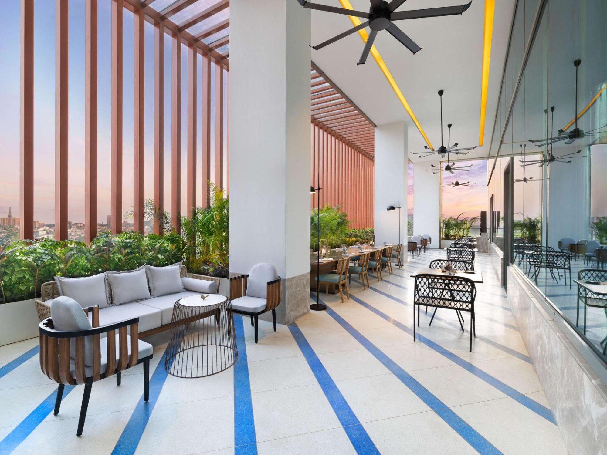 Novotel New Delhi City Centre ภายนอก รูปภาพ