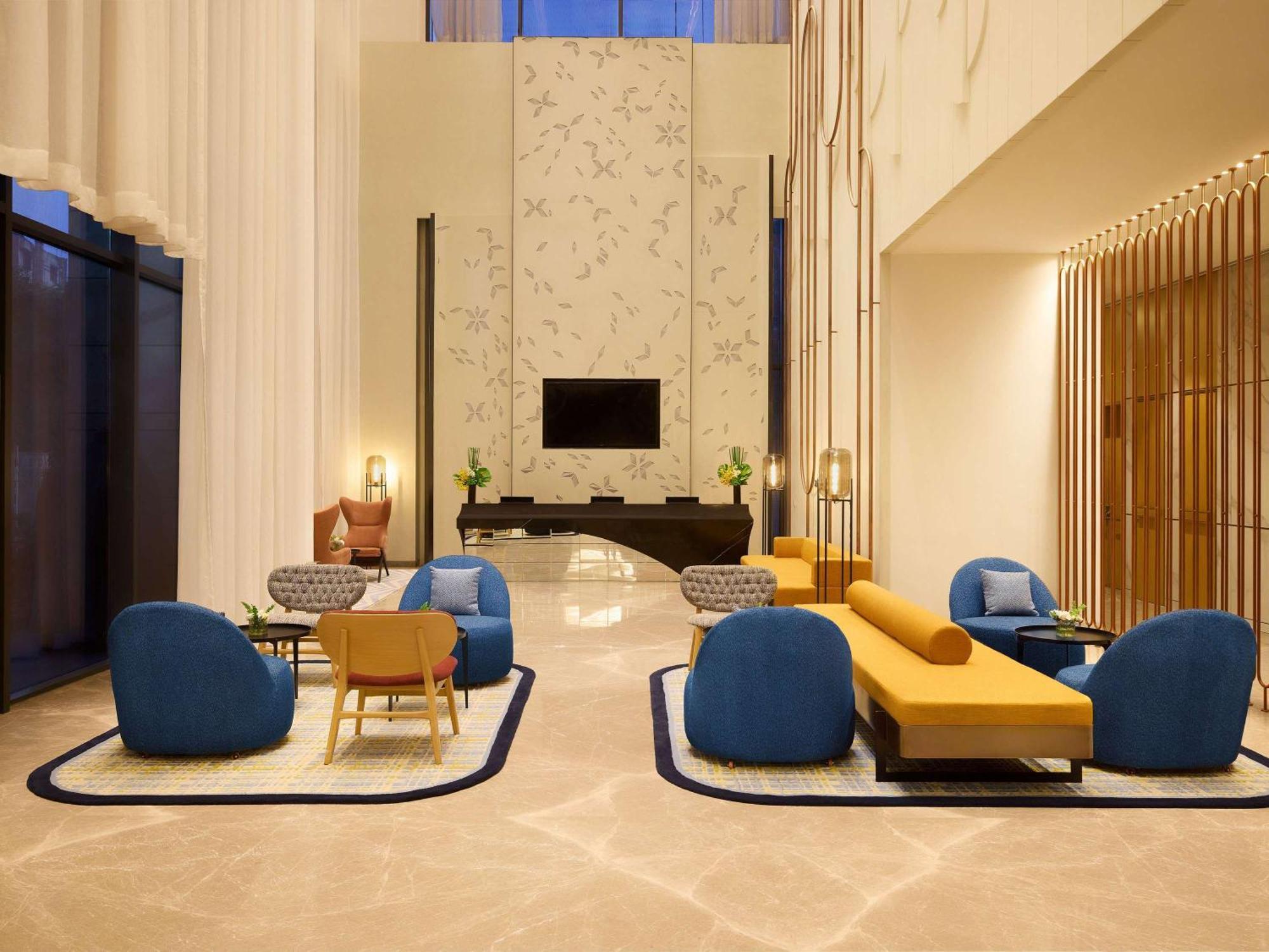 Novotel New Delhi City Centre ภายนอก รูปภาพ