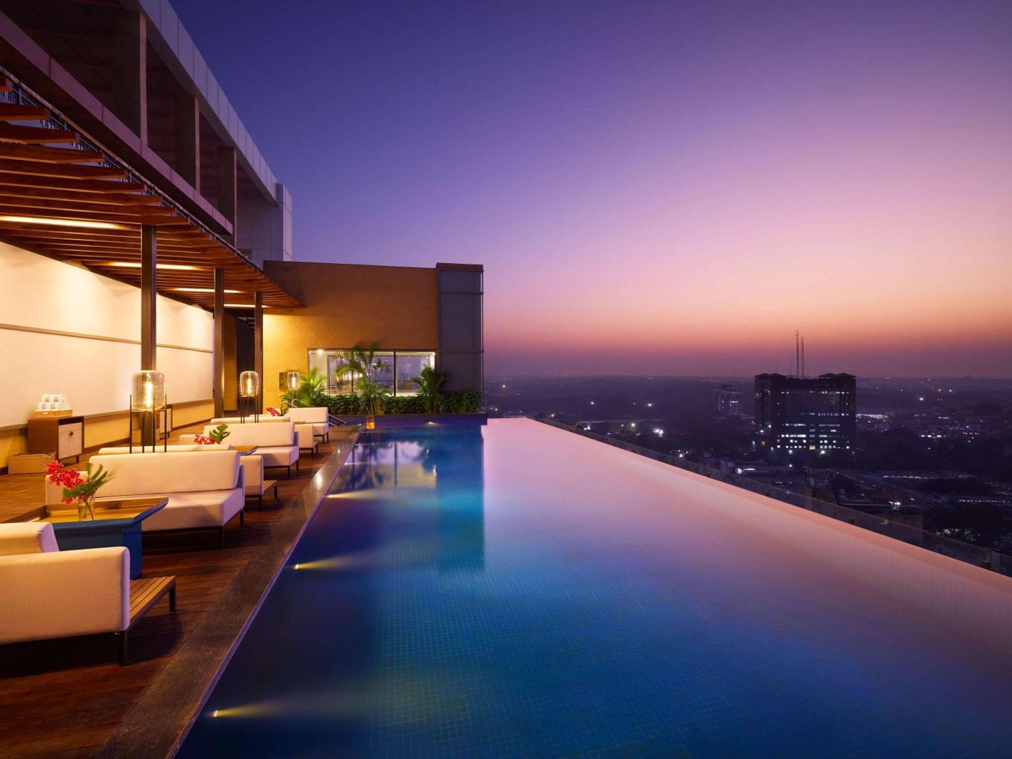 Novotel New Delhi City Centre ภายนอก รูปภาพ